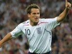 michael-owen-mantan-striker-timnas-inggris.jpg