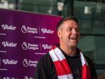 michael-owen-saat-tiba-di-bandara-soekarno-hatta-tangerang-banten-sabtu-2082022.jpg