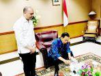 michael-umbas-dan-jokowi.jpg