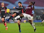 michail-antonio-saat-melawan-liverpool.jpg
