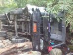 mikro-bus-di-dasar-jurang-sungai-cisarakan-di-palabuhanratu-sukabumi_20180908_150700.jpg