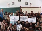 millennial-askrindo-salurkan-bantuan-korban-tsunami-banten_20190128_102247.jpg
