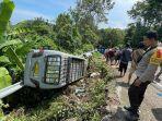 minibus-terguling-di-sembalun-lombok.jpg