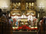 misa-malam-natal-gereja-katedral-jakarta_20181225_200144.jpg