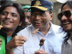 mitra-driver-menteri-perhubungan-budi-karya-tengah-dan-abdee-negara-slank.jpg