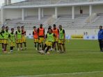 mitra-kukar-lakukan-latihan_20170425_162609.jpg