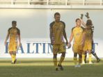 mitra-kukar-vs-persis-solo-di-laga-liga-2_20190624_122847.jpg