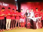 mizuno-meluncurkan-tiga-jenis-sepatu-edisi-terbarunya-kamis-2862018_20180628_220048.jpg
