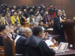 mk-gelar-sidang-perdana-sengketa-pilpres-2019_20190614_141657.jpg