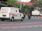 mobil-ambulance-bawa-pasien-covid-19_20201203_065740.jpg