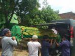 mobil-ambulans-mengantar-jenazah-brigadir-ak.jpg