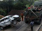mobil-avanza-curi-kambing.jpg