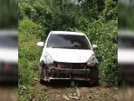 mobil-city-car-masuk-hutan-karedok_20170324_033725.jpg