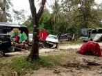 mobil-dan-bus-rombongan-kemenpora.jpg
