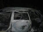 mobil-dibakar_20160508_140006.jpg