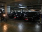 mobil-dinas-baru-dprd-dki-jakarta_20150904_213302.jpg