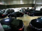mobil-dinas-baru-dprd-dki-jakarta_20150904_213550.jpg