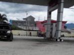 mobil-dinas-polisi-isi-bbm_20170602_142736.jpg