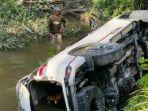mobil-kasatpol-pp-mamuju-tengah-terjun.jpg