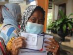 mobil-klinik-indosat-ooredoo-bantu-pelaksanaan-vaksinasi-di-solo_20210626_093103.jpg