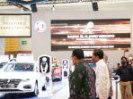 mobil-listrik-murni-mg-zs-ev-dan-mg-5-ev-menarik-perhatian-jokowi.jpg