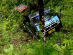 mobil-masuk-jurang_20180225_204637.jpg