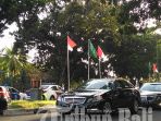 mobil-mewah-penjemput-raja-salman-dan-rombongan_20170304_174457.jpg