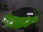 mobil-mewah-yang-terparkir-di-halaman-mapolda-jatim.jpg