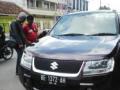 mobil-novi-dibobol-pencuri-pecah-kaca.jpg