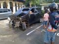 mobil-penabrak.jpg