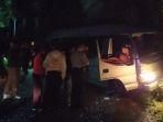 mobil-rombongan-pendaki-kecelakaan-di-karanganyar.jpg