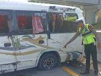mobil-rombongan-pengantar-haji-kecelakaan-di-tol-solo.jpg