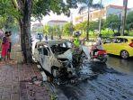 mobil-tabrak-pohon-lalu-terbakar.jpg