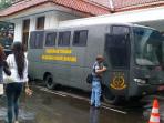 mobil-tahaan-kejari-bandung_20150113_121257.jpg