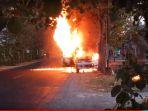 mobil-terbakar-di-tulungagung.jpg