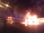 mobil-terbakar_20170531_042225.jpg