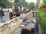 mobil-terperosok_20180909_151148.jpg