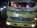 mobil-truk-diduga-ditembak_20160702_062645.jpg