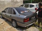 mobil-tua-yang-jadi-lokasi-bocah-berusia-5-tahun.jpg