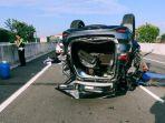 mobil-wakil-ketua-dprd-kabupaten-pekalongan-kkecelakaan-di-tol-solo-ngawi.jpg