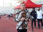 mochamad-iriawan-saat-hadir-menyaksikan-latihan-timnas-indonesia-u-19.jpg
