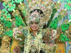 model-di-banyuwangi-ethno-carnival-2016_20161108_093351.jpg<pf>model-di-banyuwangi-ethno-carnival-2016_20161108_093438.jpg<pf>model-di-banyuwangi-ethno-carnival-2016_20161108_093544.jpg