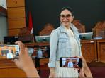 Tampil Nyentrik di Persidangan, Nikita Mirzani Mendadak Diminta Kembalikan Jaket Fitri Salhuteru