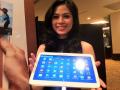 model-pegang-samsung-galaxy-tab-3-101.jpg