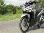 modifikasi-honda-vario-150-pakai-ban-cacing.jpg