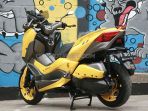 modifikasi-yamaha-xmax-gunakan-warna-kuning-ferrari_20181028_114959.jpg
