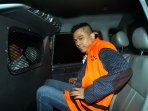 mohamad-sanusi-jalani-pemeriksaan-lanjutan_20160425_014719.jpg