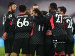 mohamed-salah-dan-pemain-liverpool-merayakan-gol.jpg
