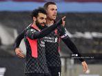 mohamed-salah-kiri-dengan-gelandang-liverpool-jordan-henderson.jpg