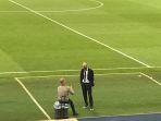 momen-hangat-ketika-pep-guardiola-dan-zinedine-zidane-berbincang-di-stadion-etihad.jpg